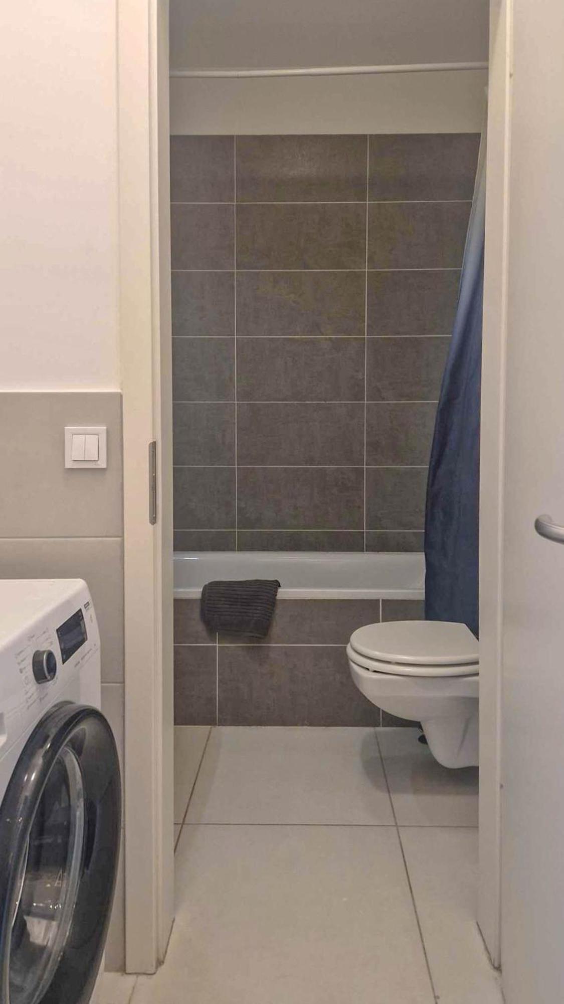 Dob36 Apartment With Free Private Parking And Balcony Budapest Bagian luar foto